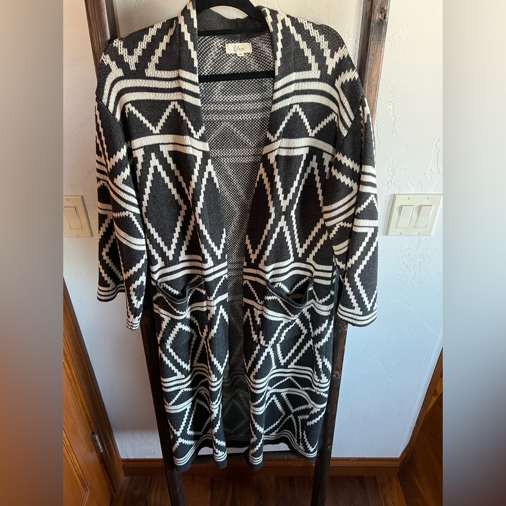 Elan sweater